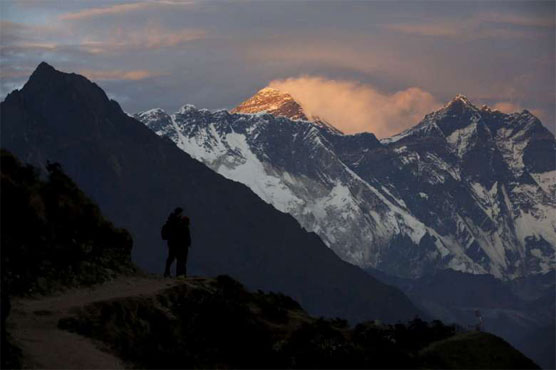 Indian climber dies, two others missing, on Everest