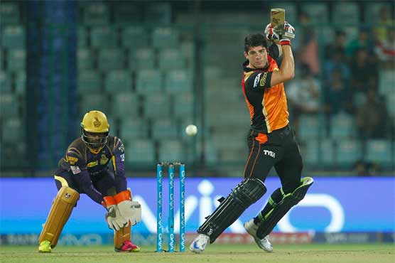 Hyderabad bowling chokes Kolkata out of IPL