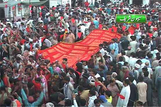 CM Sindh visits Lal Shahbaz Qalandar’s shrine on his Urs