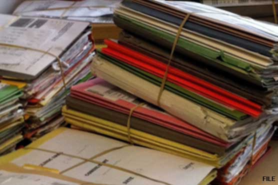 Going digital: Gujranwala judge gets record saved on CDs