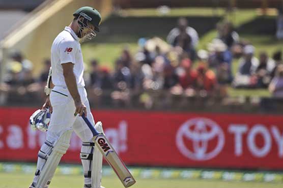 Four-star Starc leaves South Africa reeling