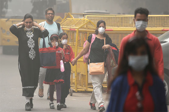 Delhi shuts schools as smog sparks health 'emergency'