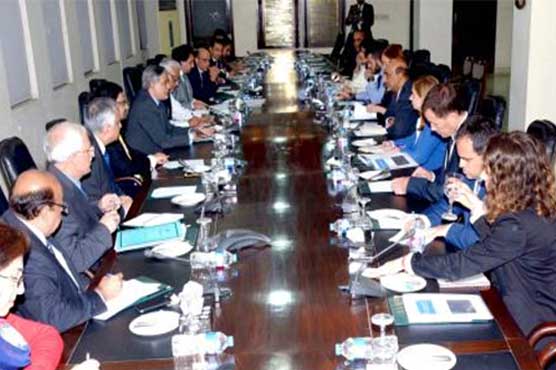 World Bank delegation calls on Dar to discuss Pakistan's economic developments