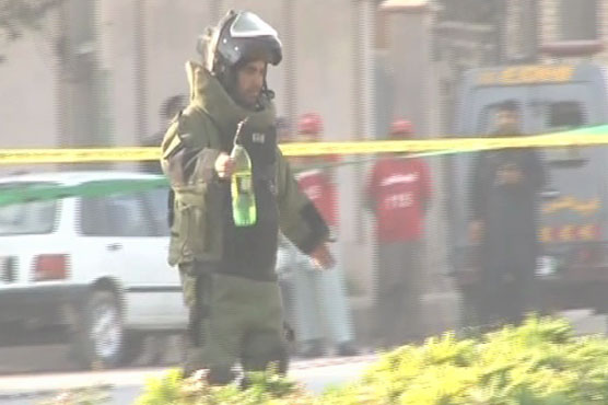 Two BDS officials injured while defusing bomb in Peshawar