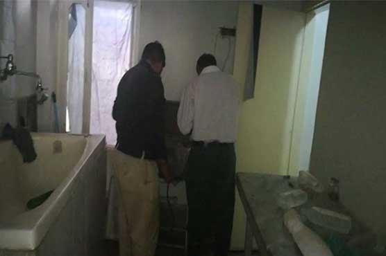 Rawalpindi: Doctor removes kidney from patient's body 