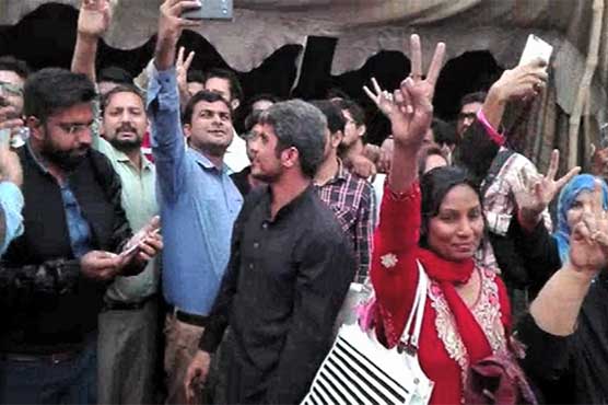 Talks successful: Young doctors end sit-in on Lahore's Mall Road