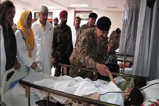 COAS visited the injured in Civil Hospital Karachi