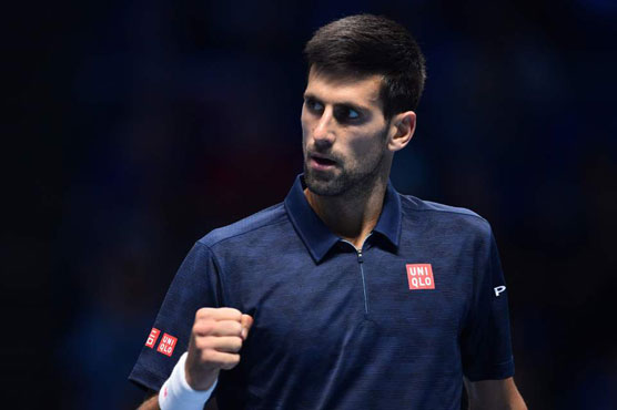 Djokovic comes from behind to beat Thiem in opening match