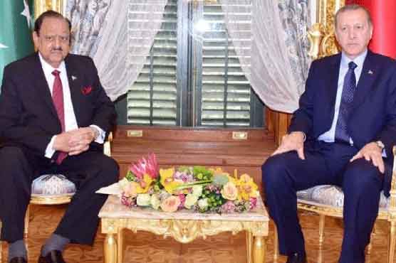 President hosts dinner in honour of Erdogan