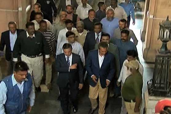 Waseem Akhtar gets warm welcome on arrival at mayor office