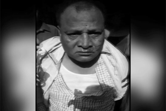 Locals catch, punish robbers amid escalating street crime in Karachi