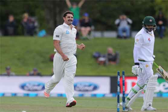 De Grandhomme demolishes Pakistan top order