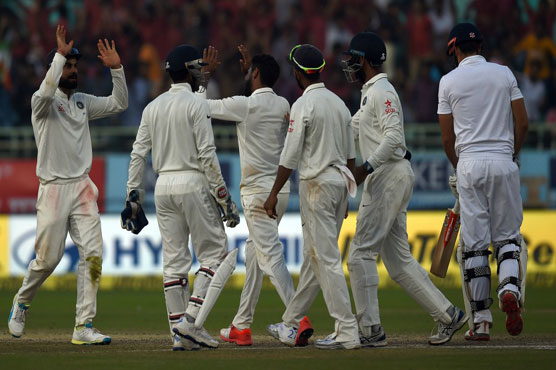 India 8 wickets away from winning second test against England