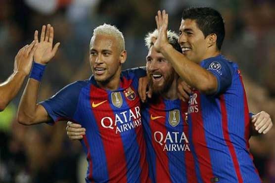 Messi scores two as Barcelona top group to reach 16 