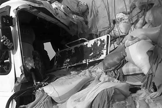 Two killed, 15 injured in road mishap near Pannu Aqil