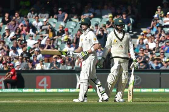 Khawaja ton as Aussies close in on Proteas lead