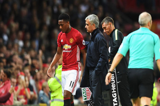 Mourinho warns Martial over Man United place 