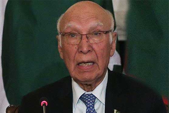 Sartaj Aziz briefs heads of P5 Missions on India's unprovoked firing on LoC, Working Boundary