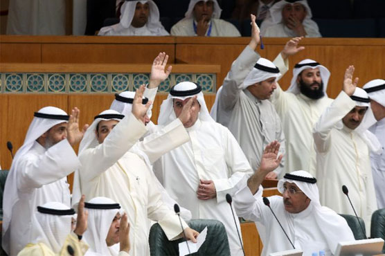 Kuwait opposition, allies win nearly half of parliament