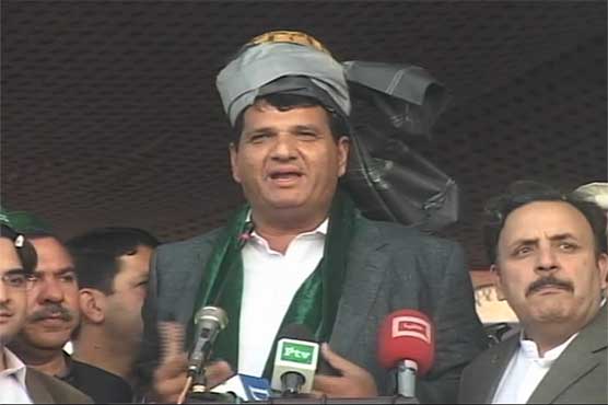 Imran should change KP prior to dreaming about PM House: Amir Muqam