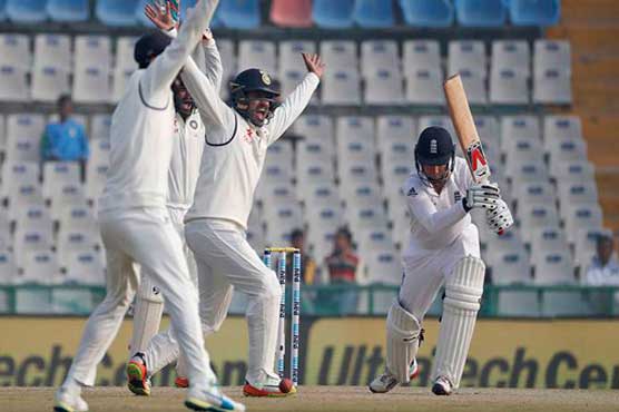 England 156-7 at lunch in third India Test