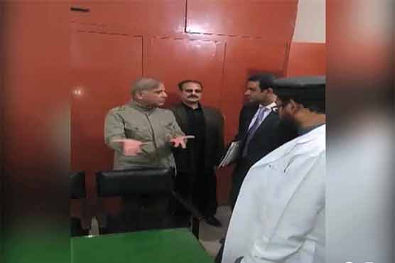 CM Punjab pays surprise visit to DHQ hospital Sahiwal