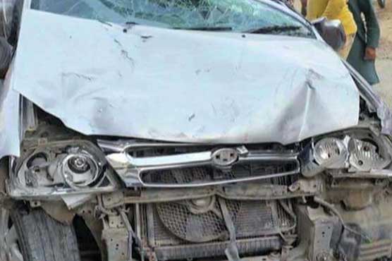 Car drifting goes wrong in Karachi's Nazimabad area, driver injured