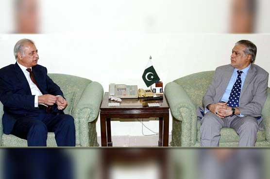 Governor SBP meets Dar to discuss growth of Islamic banking in Pakistan