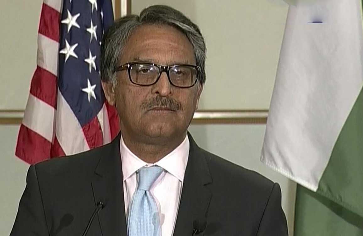 Pakistan hands over dossier to US on Indian human rights violations in Occupied Kashmir