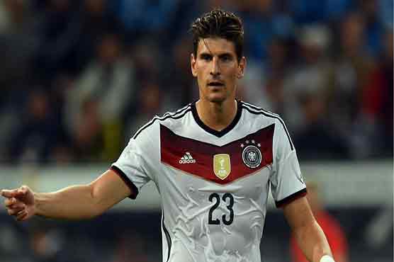 Injured striker Gomez out of Germany squad