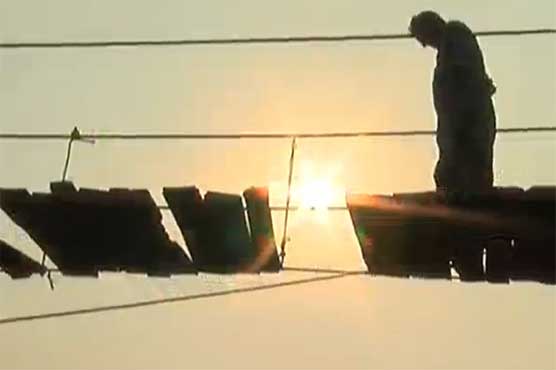 Islamabad: Ramshackle bridge in Chaani village risks lives of locals
