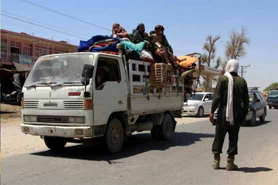Thousands of Afghans flee fighting in Kunduz