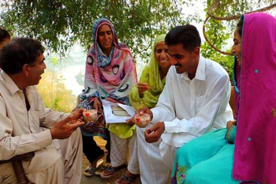 Oct 8 earthquake: Boy reunites with family through Facebook