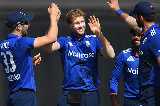 England opt to bowl in third Bangladesh ODI