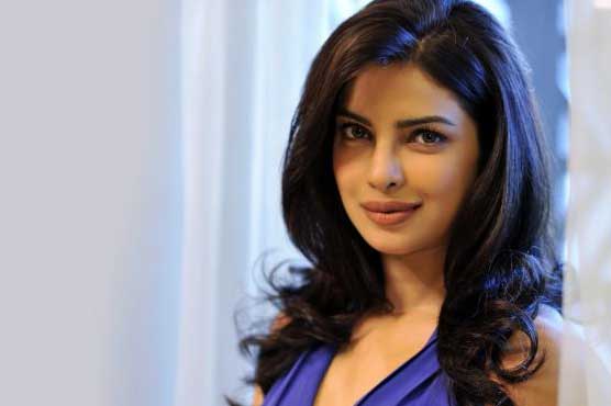 Priyanka censured for standing up for Pak actors