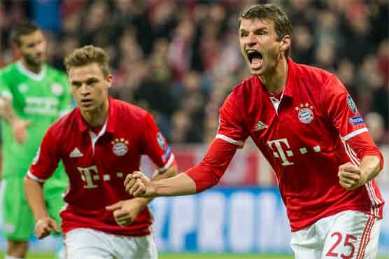 Football: Bayern thump Eindhoven to break winless streak