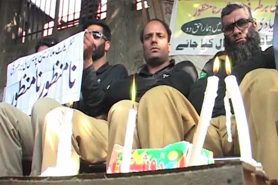 Muzaffarabad: 119 suspended employees of police finish sit-in after 9 days