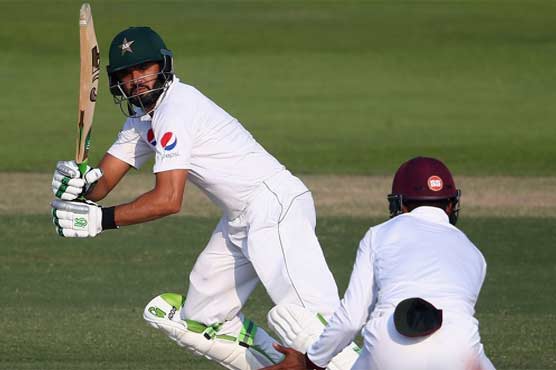 Pakistan tightens grip on 2nd Test 
