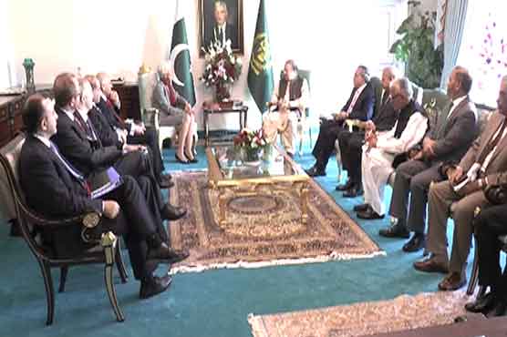 IMF chief meets PM Nawaz, says Pakistan out of economic crisis