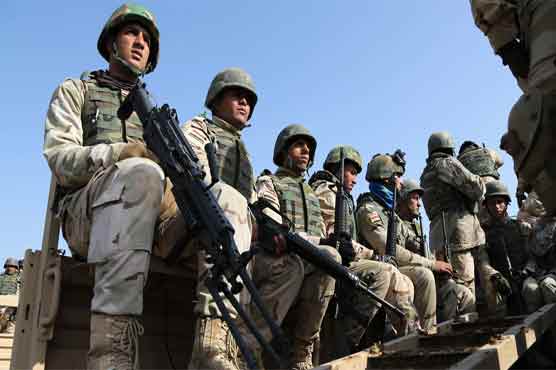 Iraq forces press assault, inch towards Mosul