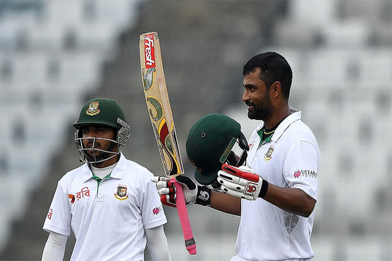 England stutter after Bangladesh collapse