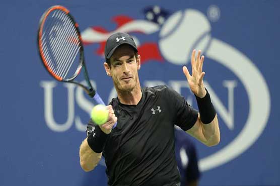 Murray into third round with straight sets win