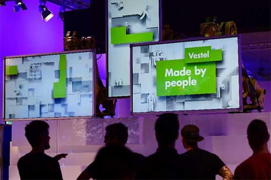 Oval TVs, smart kitchen hoods: top trends at IFA tech fair