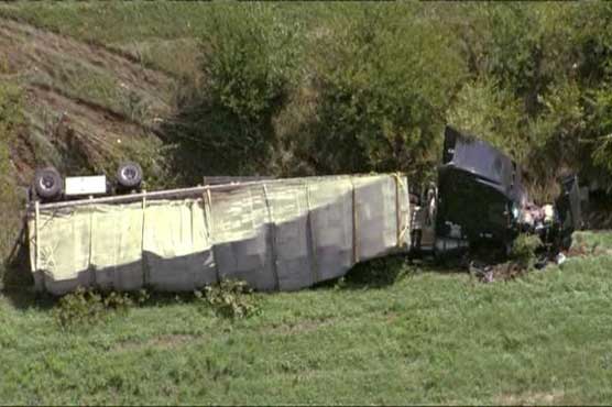 Millions of bees in traffic accident near Kansas City