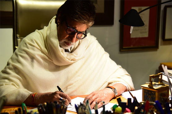 Never worry about 'log kya kahenge', advises Amitabh to his granddaughters