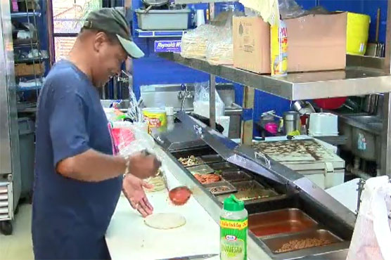 Restaurant owner offers free pizza in exchange for guns in New York