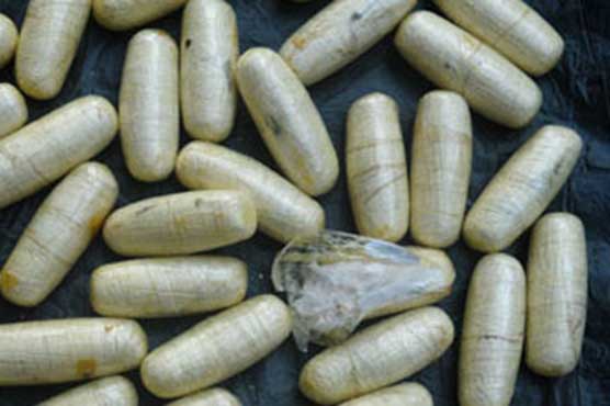 70 capsules of heroin found from foreign passenger at Lahore airport 