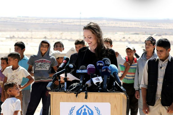 Jolie decries fate of Syria refugees on Jordan border