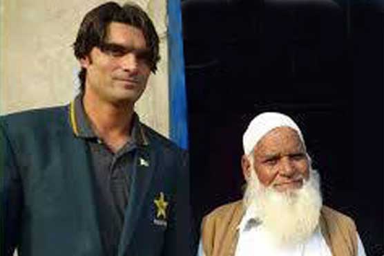 Muhammad Irfan's father passes away