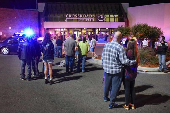 Eight injured in Minnesota mall stabbing, suspect shot dead: police